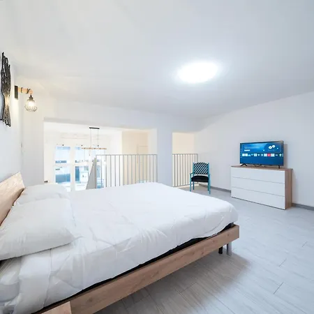 Mama Janet * Μπολόνια