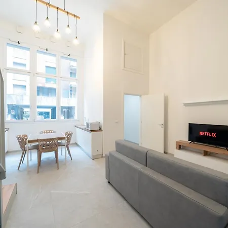 Mama Janet Apartament Bolonia