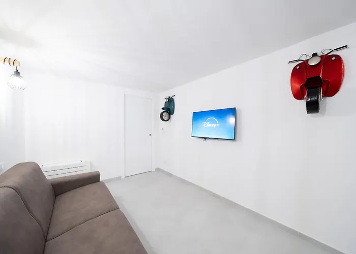 Mama Janet Daire Bolonya